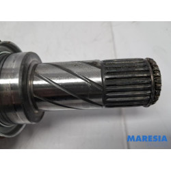 Renault - Clio - Antriebswelle links vorne