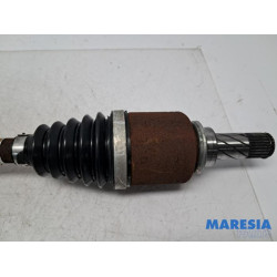 Renault - Clio - Antriebswelle links vorne