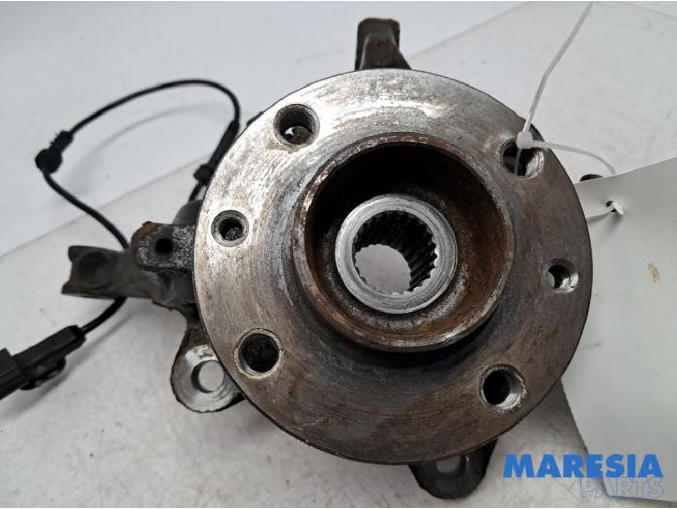 Renault - Clio - Fusee links-voor