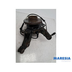 Renault - Clio - Achsschenkel rechts vorne