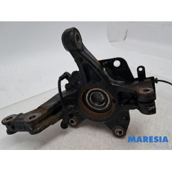 Renault - Clio - Achsschenkel rechts vorne