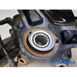 Renault - Clio - Achsschenkel rechts vorne