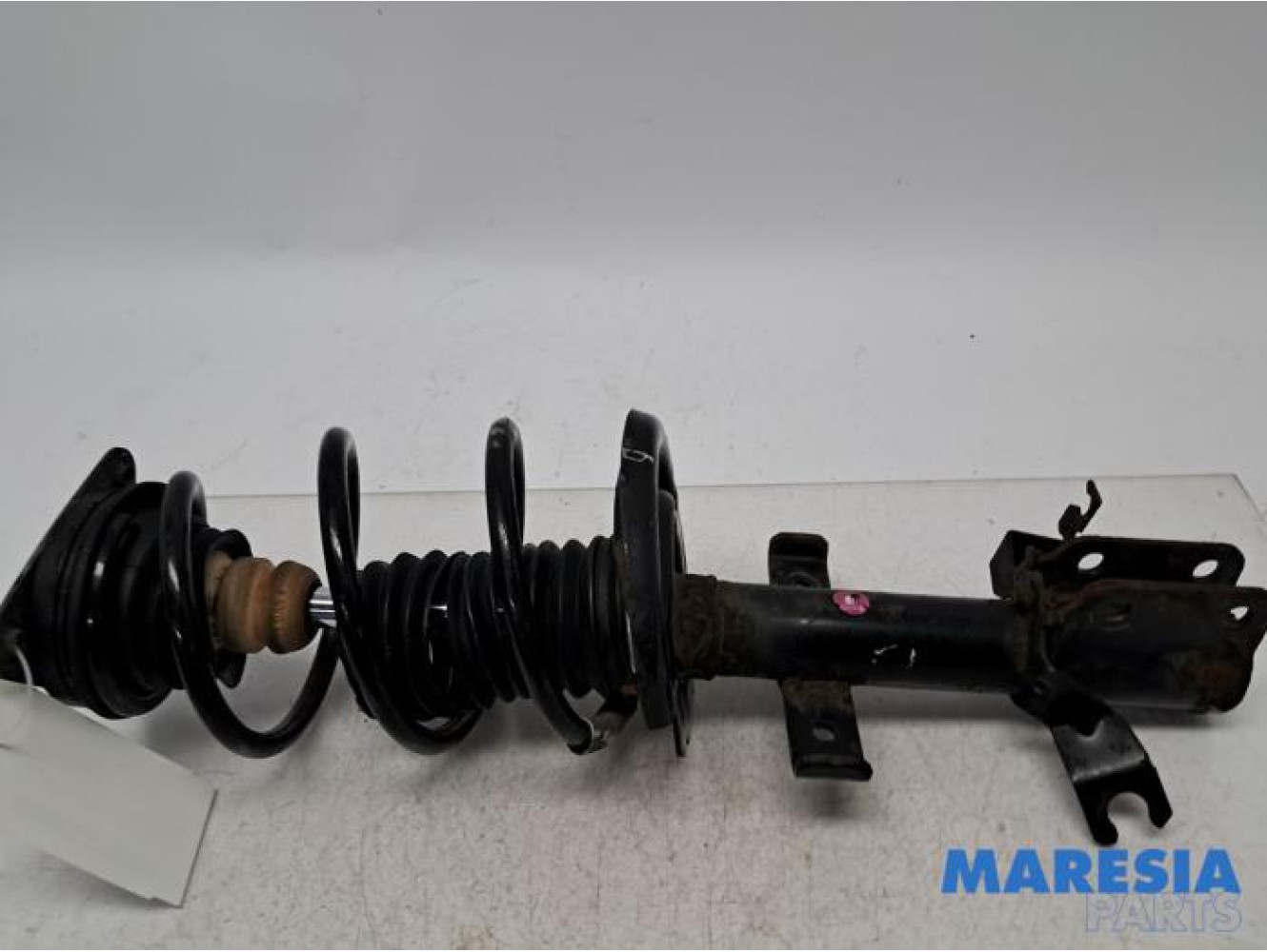 Renault - Clio - Front shock absorber rod, left