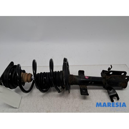 Renault - Clio - Front shock absorber rod, left