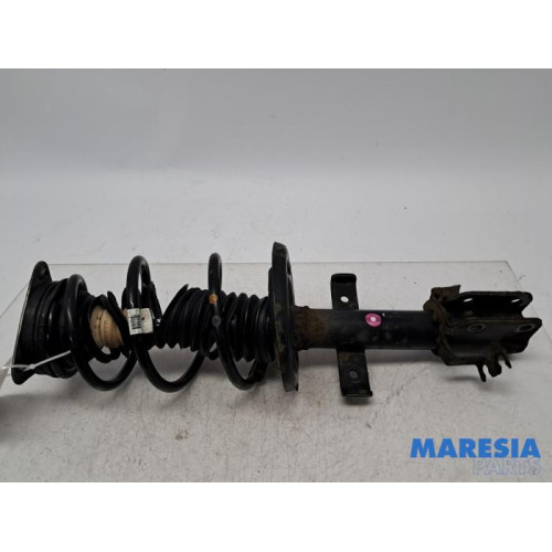 Renault - Clio - Barre amortisseur avant droit