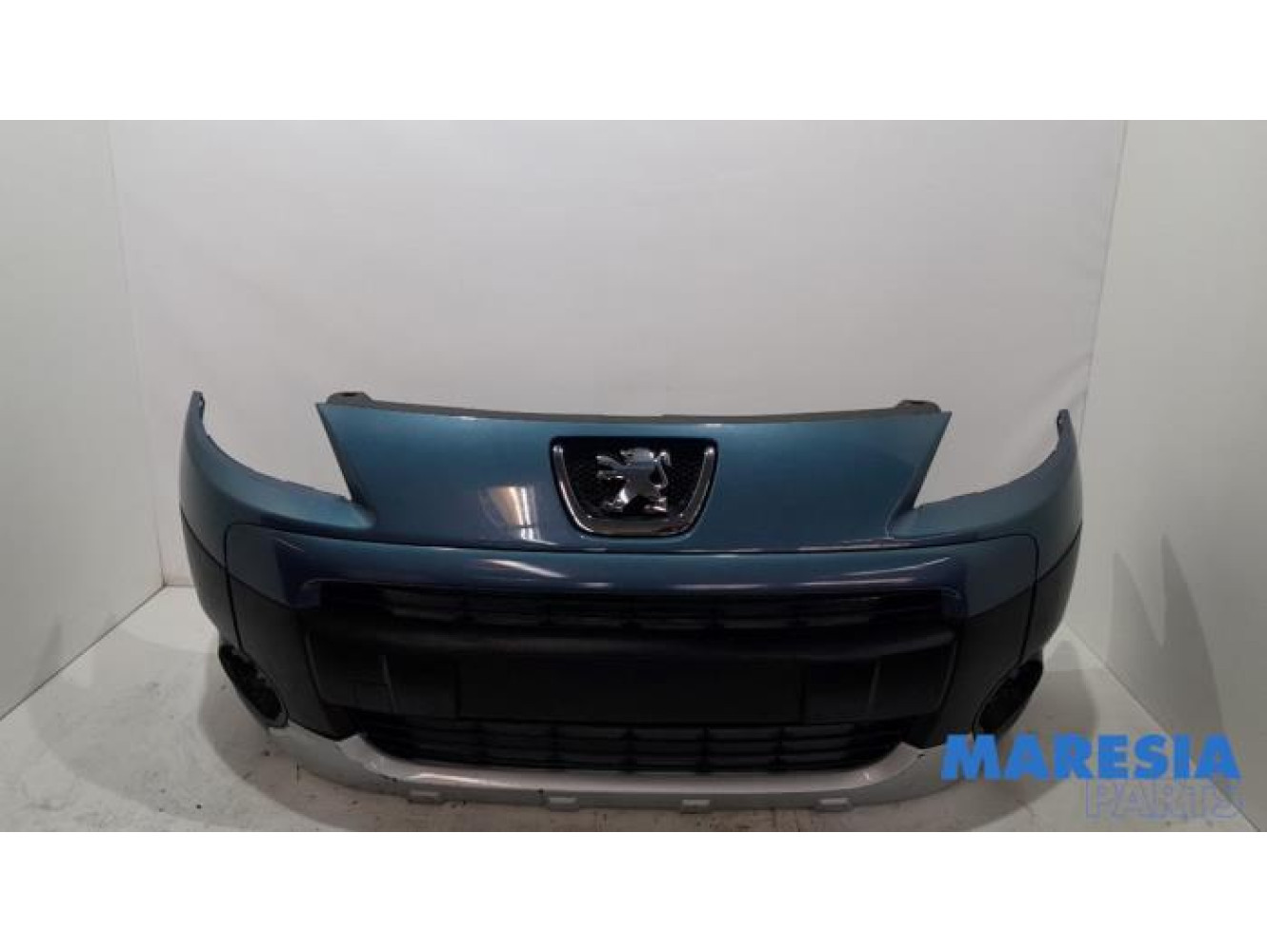 Peugeot - Partner - Voorbumper