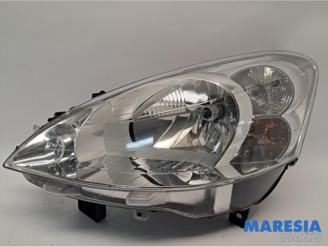 Peugeot - Partner - Koplamp links