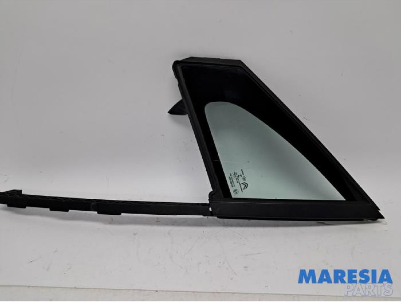 Citroen - C3 - Quarter light, front left