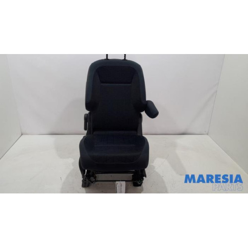 Peugeot - Partner - Stoel rechts