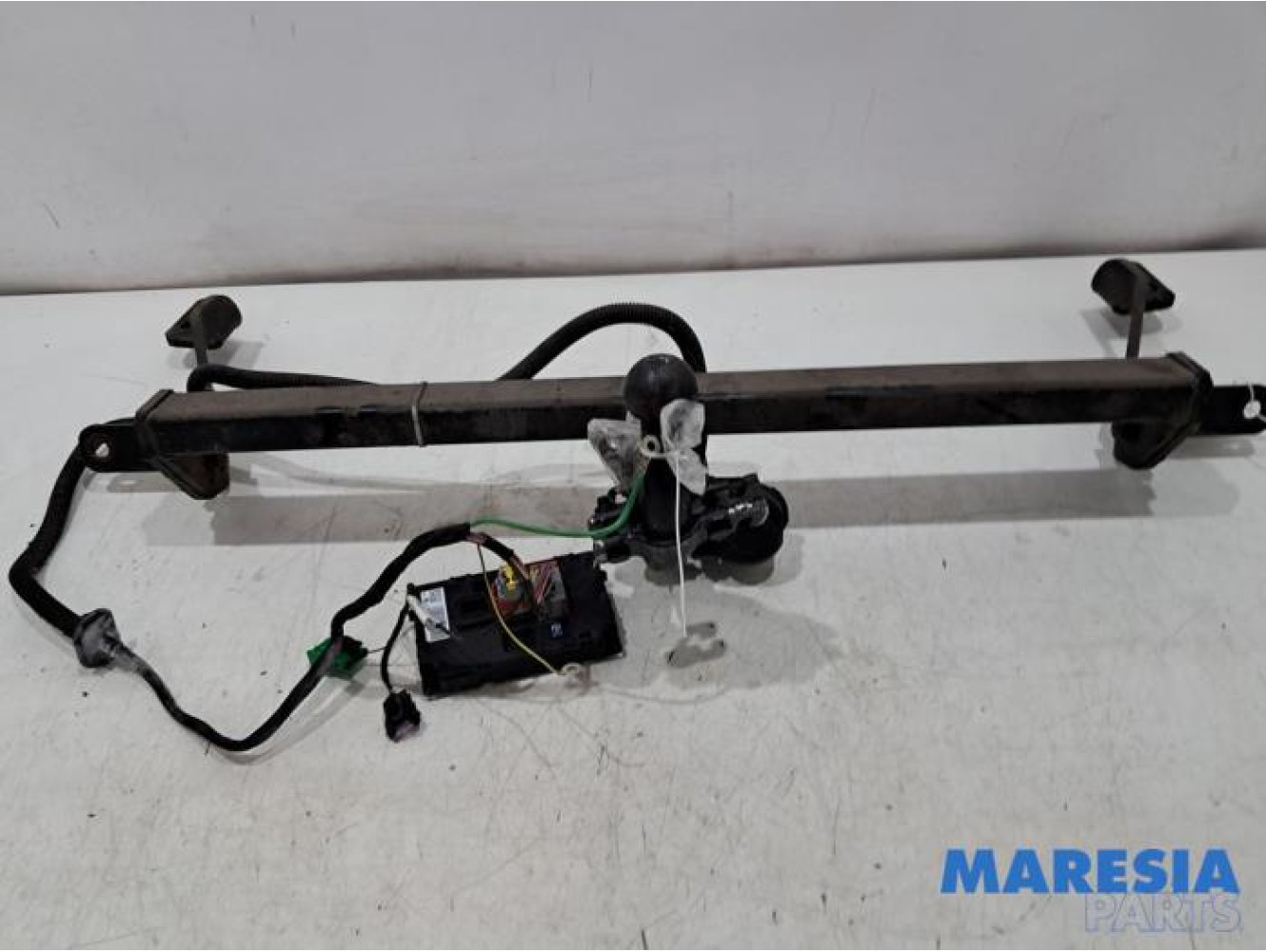 Citroen - Berlingo - Crochet d'attelage