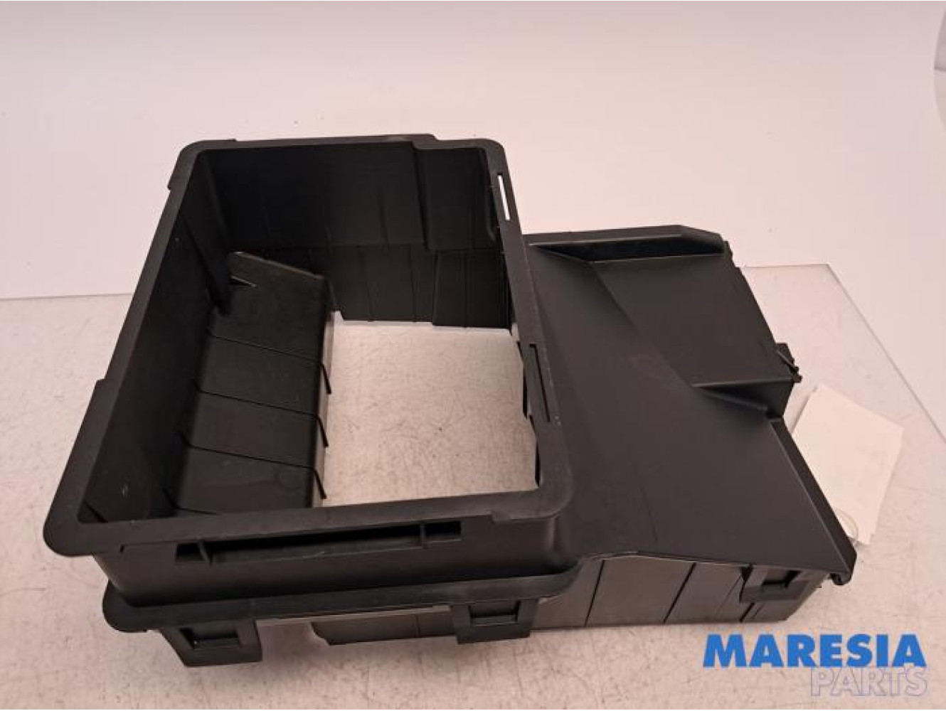 Renault - Clio - Luft Leitung