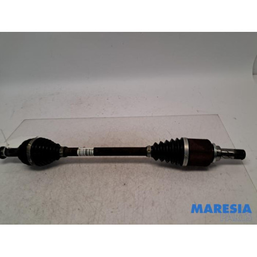 Renault - Clio - Front drive shaft, left