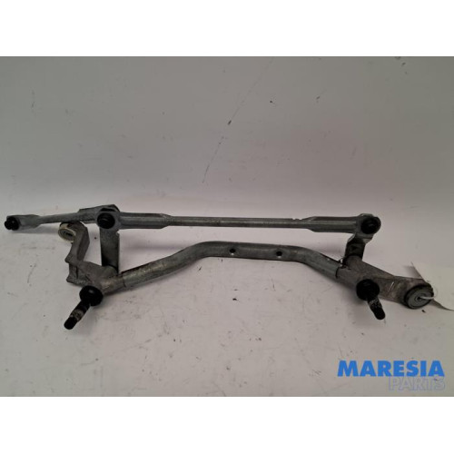 Renault - Clio - Wiper mechanism