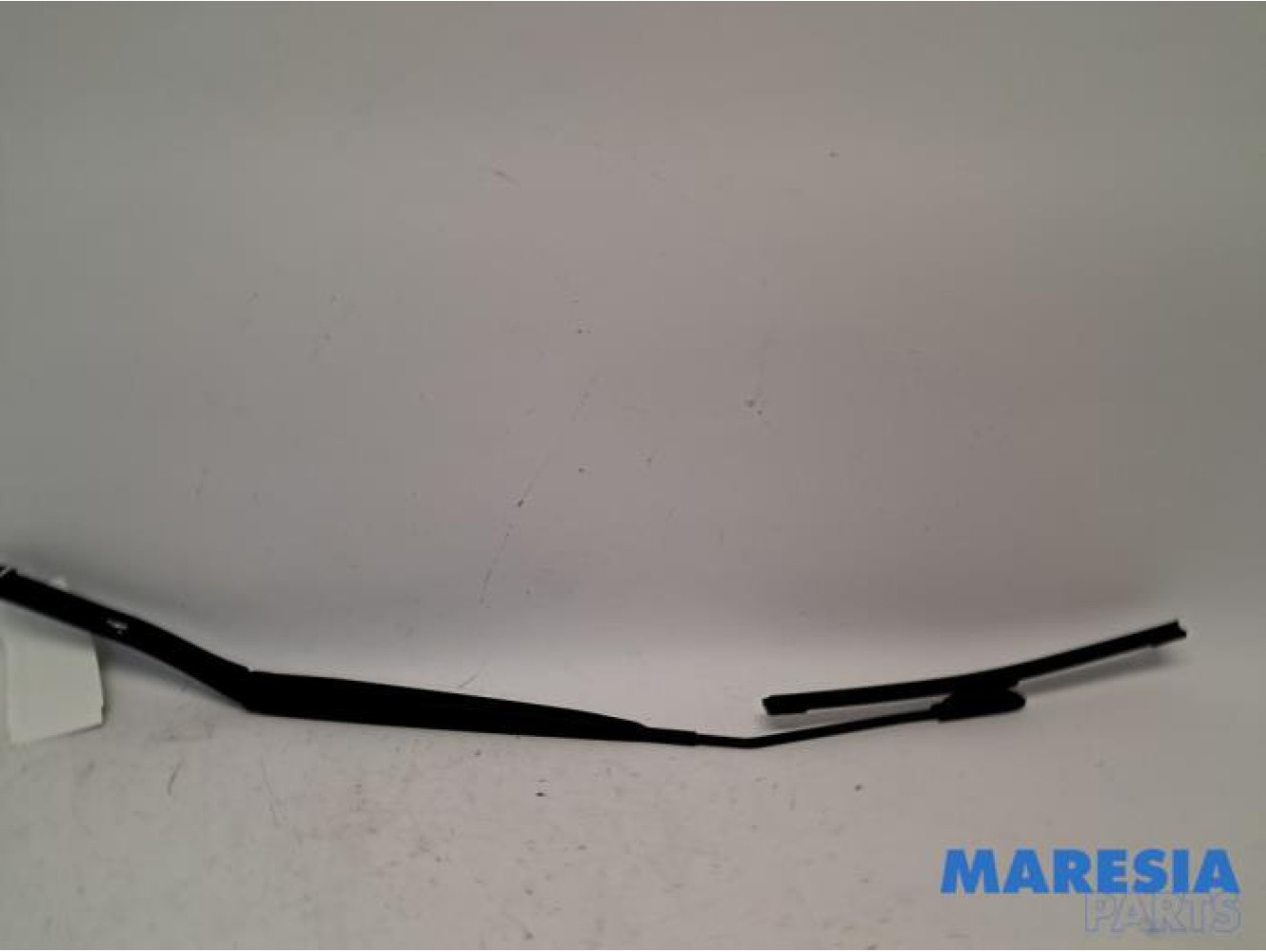 Renault - Clio - Ruitenwisserarm voor