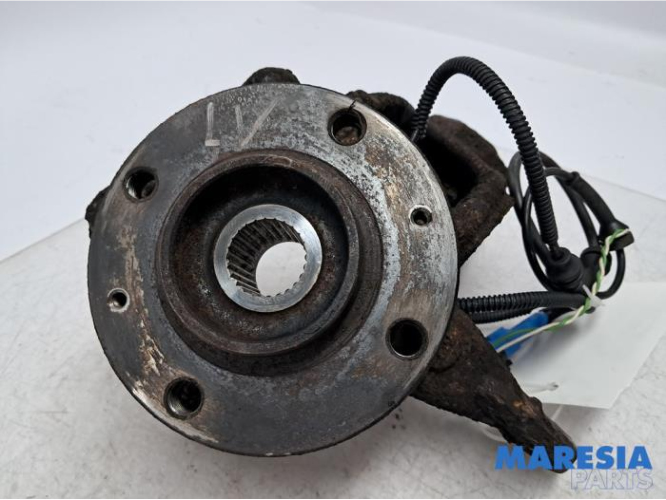 Peugeot - 207 - Knuckle, front left