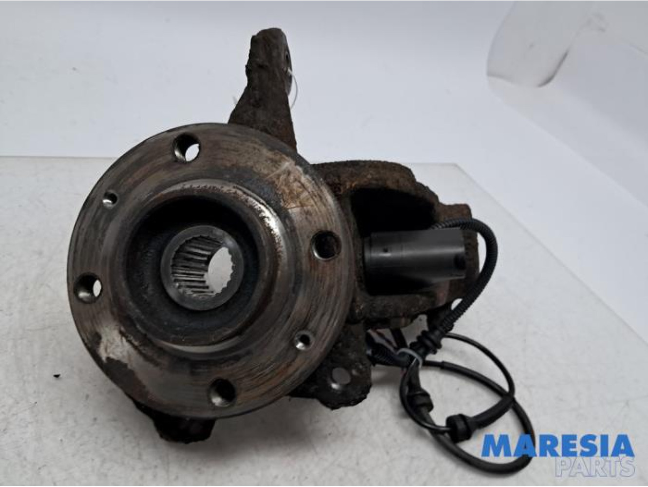 Peugeot - 207 - Achsschenkel rechts vorne