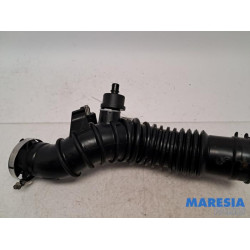 Renault - Megane - Air intake hose