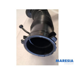 Renault - Megane - Air intake hose