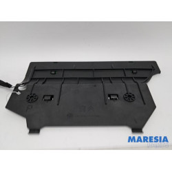 Peugeot - 308 - Antenna Amplifier