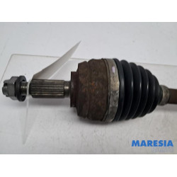 Renault - Megane - Aandrijfas links-voor