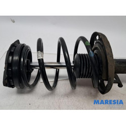 Renault - Megane - Stoßdämpferstrebe rechts vorne