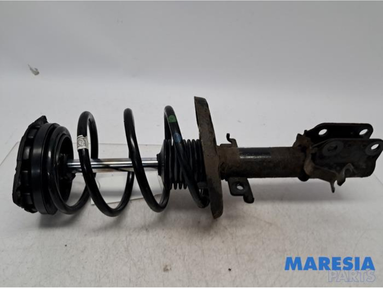 Renault - Megane - Stoßdämpferstrebe rechts vorne