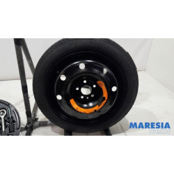 Alfa Romeo - Giulietta - Krikset + reservewiel