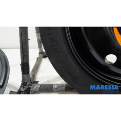 Alfa Romeo - Giulietta - Krikset + reservewiel