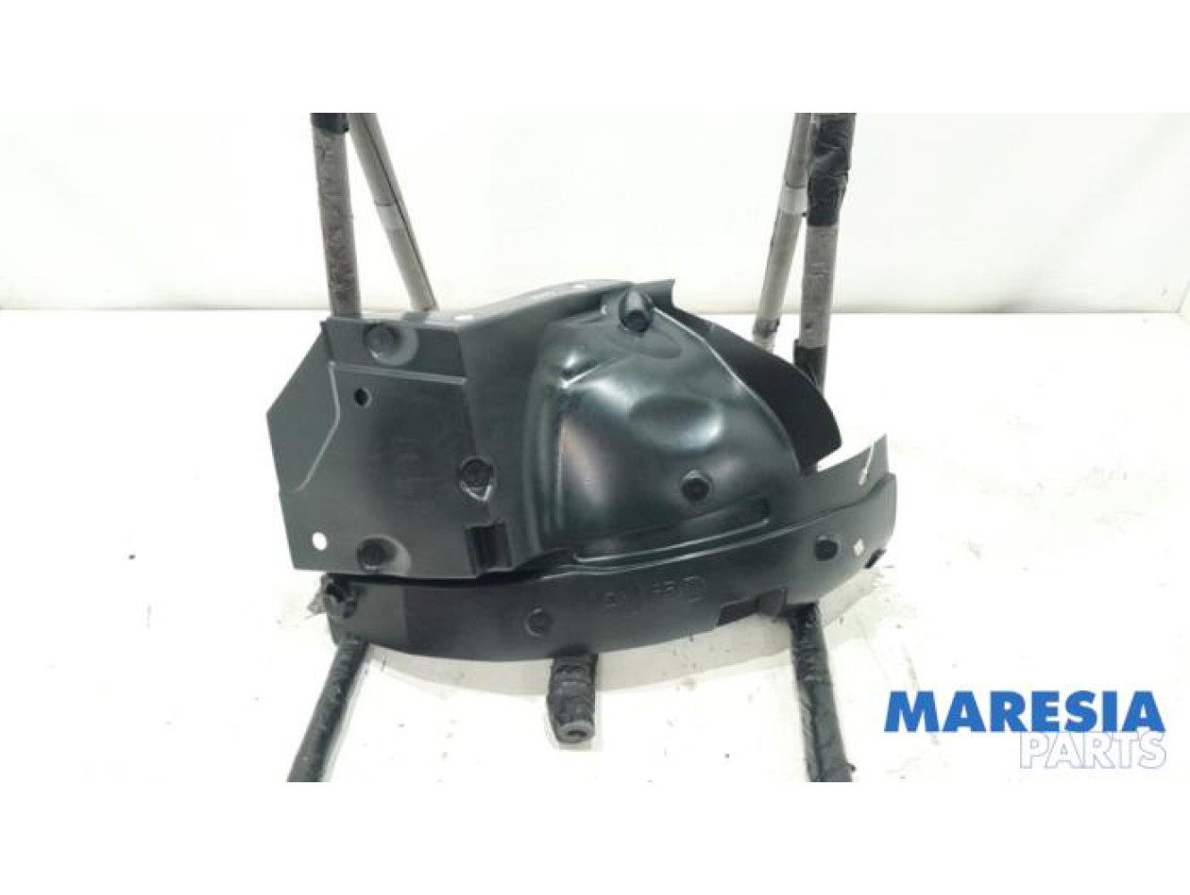 Renault - Trafic - Passage de roue