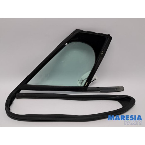 Peugeot - 308 - Quarter light, front right