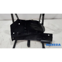 Renault - Trafic - Wheel arch liner