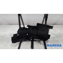 Renault - Trafic - Wheel arch liner