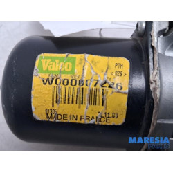 Renault - Megane - Scheibenwischermotor vorne