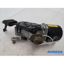 Renault - Megane - Scheibenwischermotor vorne