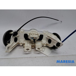 Peugeot - 107 - Kachel Bedieningspaneel