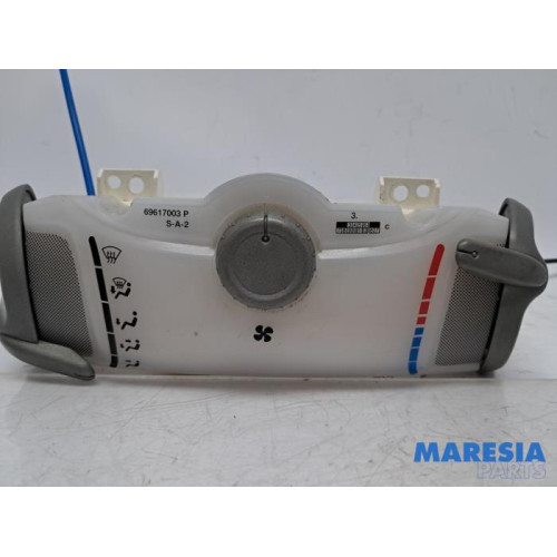 Peugeot - 107 - Panneau de commandes chauffage