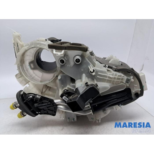 Peugeot - 208 - Heizgehäuse