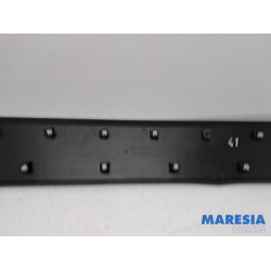 Renault - Trafic - Decorative strip