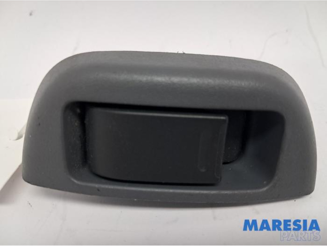 Peugeot - 107 - Commutateur vitre électrique