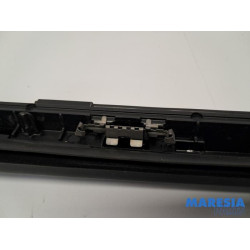 Renault - Trafic - Frontscreen frame