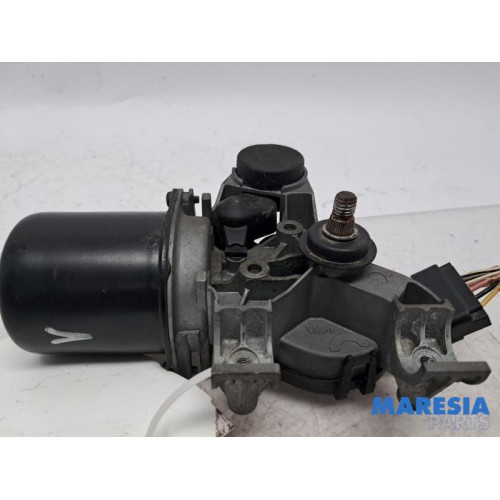Peugeot - 107 - Moteur essuie-glace avant