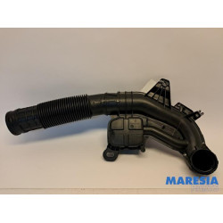 Renault - Trafic - Air intake hose