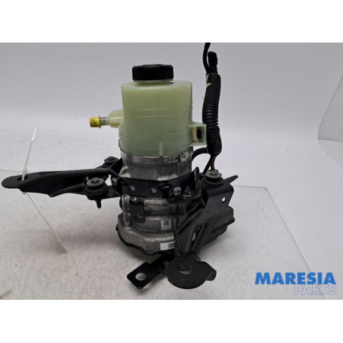 Renault - Trafic - Stuurbekrachtiging Pomp