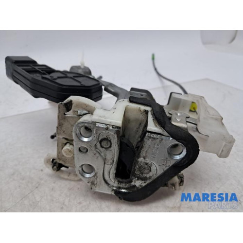 Peugeot - 107 - Front door lock mechanism 4-door, right