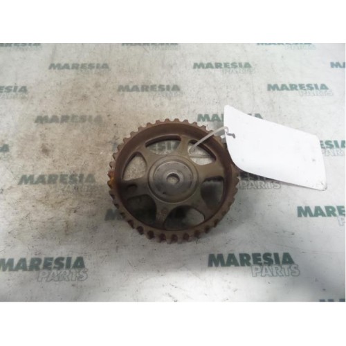 Renault - Laguna - Camshaft sprocket