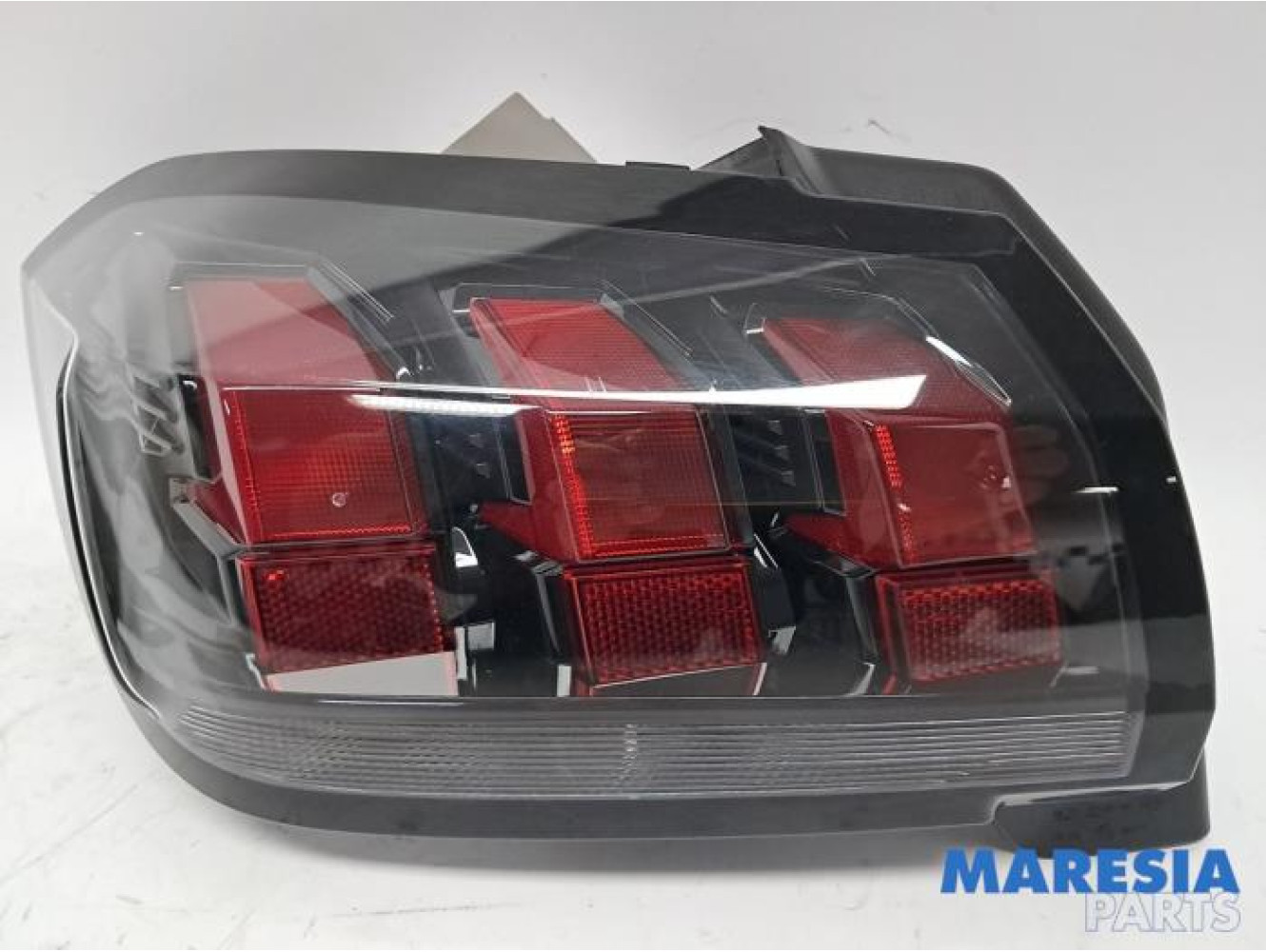 Peugeot - 208 - Achterlicht links