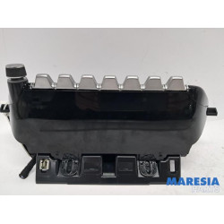 Peugeot - 208 - Heater control panel