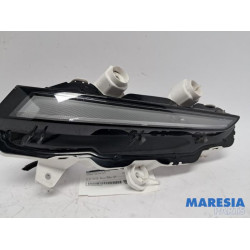 Peugeot - 208 - Tageslicht rechts