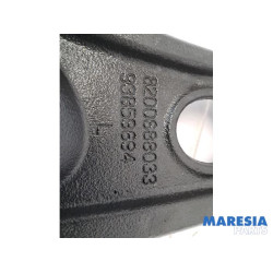 Renault - Trafic - Front lower wishbone, left