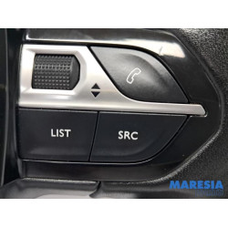 Peugeot - 208 - Steering wheel